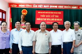 Thủ tướng Nguyễn Xuân Phúc và các đại biểu. (Ảnh: Thống Nhất/TTXVN)