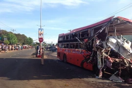 Hiện trường vụ tai nạn. (Ảnh: Hoài Nam/TTXVN)