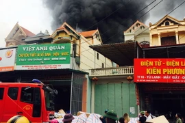 Hiện trường nơi xảy vụ cháy. (Ảnh: Tuấn Khải/TTXVN)
