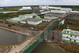 Hệ thống xử lý nước thải của Nhà máy Giấy Lee & Man Việt Nam. (Ảnh: Duy Khương/TTXVN)