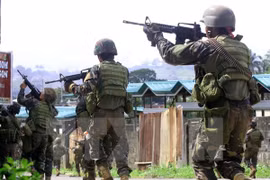 Binh sỹ Philippines trong chiến dịch truy quét phiến quân ở Lanao Del Sur ngày 25/5. (Nguồn: THX/TTXVN)