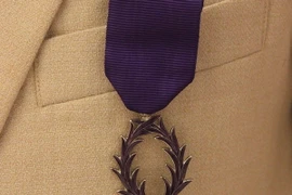 Pháp trao Huân chương Cành cọ Hàn lâm cho 2 cá nhân ở Huế