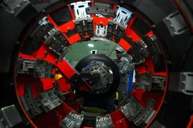 Dây chuyền sản xuất của Xí nghiệp Lốp Radial (Công ty Cổ phần Công nghiệp Cao su miền Nam) tại Bình Dương. (Ảnh: Danh Lam/TTXVN)