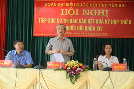 Thường trực Ban Bí thư Trần Quốc Vượng phát biểu tại buổi tiếp xúc. (Ảnh: Việt Dũng/TTXVN)