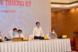 Thứ trưởng Bộ Y tế thông tin về nhập khẩu vaccine. (Ảnh: Xuân Quảng/Vietnam+)