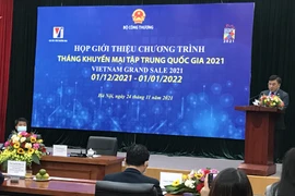 Ông Lê Hoàng Tài, Phó Cục trưởng Cục Xúc tiến thương mại phát biểu tại cuộc họp giới thiệu Vietnam Grandsale 2021. (Ảnh: Đức Duy/Vietnam+)