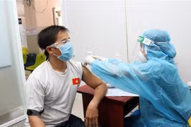 Hà Nội xây dựng các kịch bản để sẵn sàng tiêm vaccine theo đúng quy trình an toàn của Bộ Y tế. (Ảnh: TTXVN)