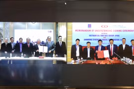 Lễ ký hợp tác trực tuyến giữa Petrovietnam và SSFC. (Ảnh: Vietnam+)