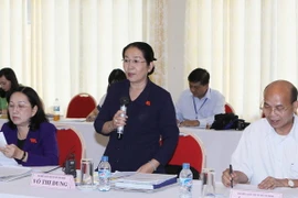 Quốc hội thảo luận tổ về tăng sức cạnh tranh cho hàng không