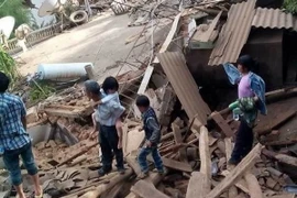 Động đất mạnh 6,5 độ Richter ở Trung Quốc, 150 người thiệt mạng 