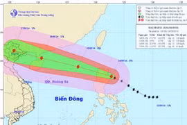 Bão Kalmaegi giật cấp 13 có thể đổ bộ vào Quảng Ninh-Hải Phòng