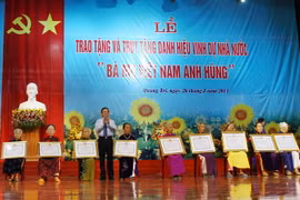 405 mẹ ở Bến Tre nhận danh hiệu “Bà mẹ Việt Nam anh hùng” 