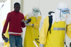 Quỹ Bill-Melinda Gates góp 50 triệu USD để chống dịch Ebola