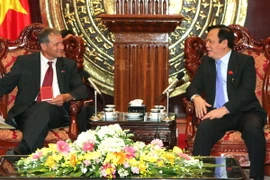 Việt-Pháp: Quan hệ, hợp tác đang phát triển sâu rộng, toàn diện