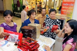 Hà Nội siết chặt thị trường kinh doanh thực phẩm chức năng