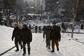 Tổng thống Ukraine ký luật ân xá, hủy lệnh chống biểu tình