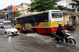 Mưa to tại thủ đô Hà Nội gây nhiều điểm úng ngập cục bộ