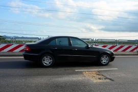 Quốc lộ trị giá 2.800 tỷ đồng vừa khánh thành đã xuống cấp