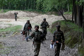 Quân đội Ấn Độ-Pakistan đấu súng ở biên giới Kashmir