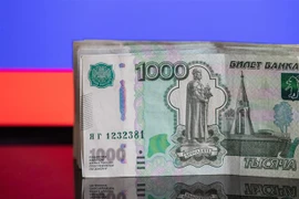 Đồng ruble của Nga tại thủ đô Moskva, ngày 24/3/2022. (Ảnh: THX/ TTXVN)
