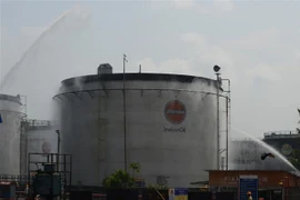 Một kho dự trữ dầu của Tập đoàn dầu Ấn Độ (IOC) ở Siliguri. (Ảnh: AFP/TTXVN)