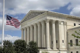 Quang cảnh bên ngoài Toà án Tối cao Mỹ ở Washington DC.. (Ảnh: AFP/TTXVN)