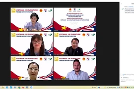 Hội thảo thu hút nhiều doanh nghiệp Anh và Việt Nam hoạt động trong lĩnh vực đồ gỗ. (Ảnh: Minh Hợp)