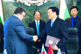 Việt Nam và Bulgaria ký thỏa thuận hợp tác giữa hai viện kiểm sát