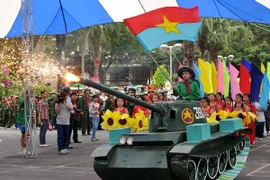 Thiếu nhi TP. HCM tái hiện lại Chiến dịch Hồ Chí Minh lịch sử