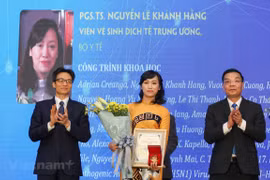 Phó Giáo sư - Tiến sỹ Nguyễn Lê Khánh Hằng, Viện Vệ sinh Dịch tễ Trung ương là nhà khoa học nữ đầu tiên nhận Giải thưởng Tạ Quang Bửu trong năm 2019. (Ảnh: Minh Sơn/Vietnam+)