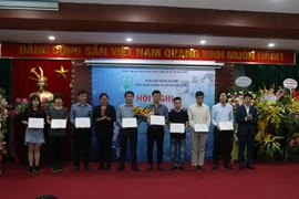 Các dự án khởi nghiệp khoá 3 tại Vườn ươm công nghệ thông tin đổi mới sáng tạo Hà Nội được chính thức tốt nghiệp. (Ảnh: Minh Sơn/Vietnam+)