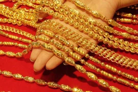 Giá vàng trong nước và thế giới đều tăng sau kỳ nghỉ lễ