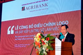 Ngân hàng Nông nghiệp điều chỉnh logo và chuyển trụ sở chính 