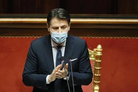 Thủ tướng Italy Giuseppe Conte phát biểu tại phiên bỏ phiếu tín nhiệm của Thượng viện ở Rome, ngày 19/1/2021. (Ảnh: AFP/TTXVN)