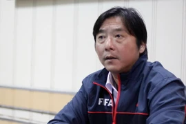 Lê Huỳnh Đức tố Công Phượng ăn vạ, Graechen đòi phạt nặng khách