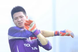 Từ một thủ môn trẻ ít tên tuổi, Minh Long giờ là trụ cột rất quan trọng ở đội tuyển. (Ảnh: Minh Chiến/Vietnam+)