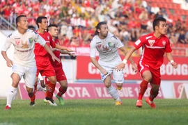 Khác với trận thua 0-5 ở Cúp quốc gia hồi tháng trước, Hải Phòng nhập cuộc rất tốt và khắc chế được sức tấn công của đối thủ. (Ảnh: Minh Chiến/Vietnam+)