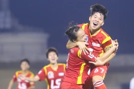 Thùy Trinh (67) ghi bàn thắng quyết định ngôi hậu cho Thành phố Hồ Chí Minh ở giải nữ quốc gia 2015. (Ảnh: Minh Chiến/Vietnam+)