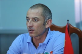 HLV Graechen: Hoàng Anh Gia Lai thua không phải lỗi của Công Phượng 