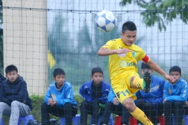Sao U19 Việt Nam bất lực, nhà vô địch U19 quốc gia bị cầm hòa 