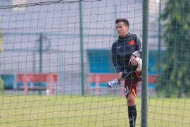 Hữu Dũng tiếp tục phải làm bạn với chấn thương. (Ảnh: Minh Chiến/Vietnam+)