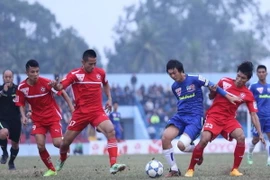 [Video] Hàng thủ Hoàng Anh Gia Lai bất lực trong thất bại ở Lạch Tray