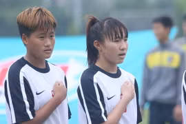 Lê Thị Thu (số 2) trong đội hình tuyển nữ Việt Nam dự vòng loại giải U19 châu Á 2014. (Ảnh: Minh Chiến/Vietnam+)