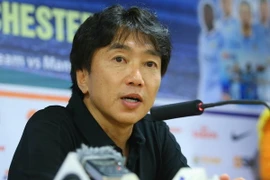 HLV Miura kiên quyết bảo vệ các học trò. (Ảnh: Minh Chiến/Vietnam+)