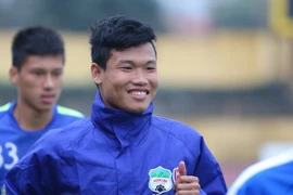 Sao U19 tái xuất, hàng thủ Hoàng Anh Gia Lai thêm chất "thép"
