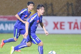 So với các cầu thủ trẻ ở giải U21, Minh Vương (số 11) có trình độ quá cao. (Ảnh: Minh Chiến/Vietnam+)