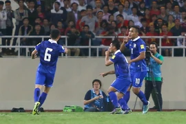 Cận cảnh pha Thái Lan chơi tiki-taka phá lưới tuyển Việt Nam