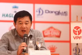 Ông Mùi khẳng định thuê trọng tài ngoại không phải vì không tin trình độ trọng tài nội. (Ảnh: Đăng Huỳnh/Vietnam+)