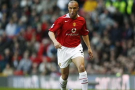 Xem Manchester United và giao lưu cùng Mikael Silvestre ở Việt Nam