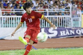 Công Phượng lần đầu tiên đá hỏng "Panenka". (Ảnh: Minh Chiến/Vietnam+)